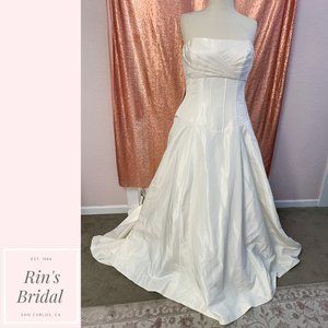 Mori Lee 2B bride	E233922